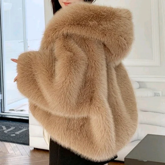 FAUX FUR HOODED JACKET SIZE MEDIUM - Picture 2 of 5